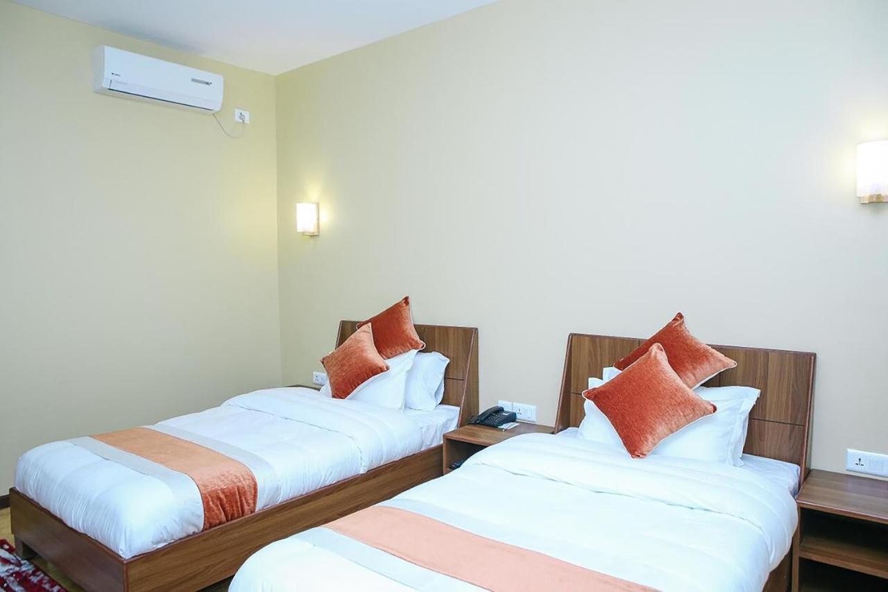 Hotel Glory Garden Ποκάρα Εξωτερικό φωτογραφία