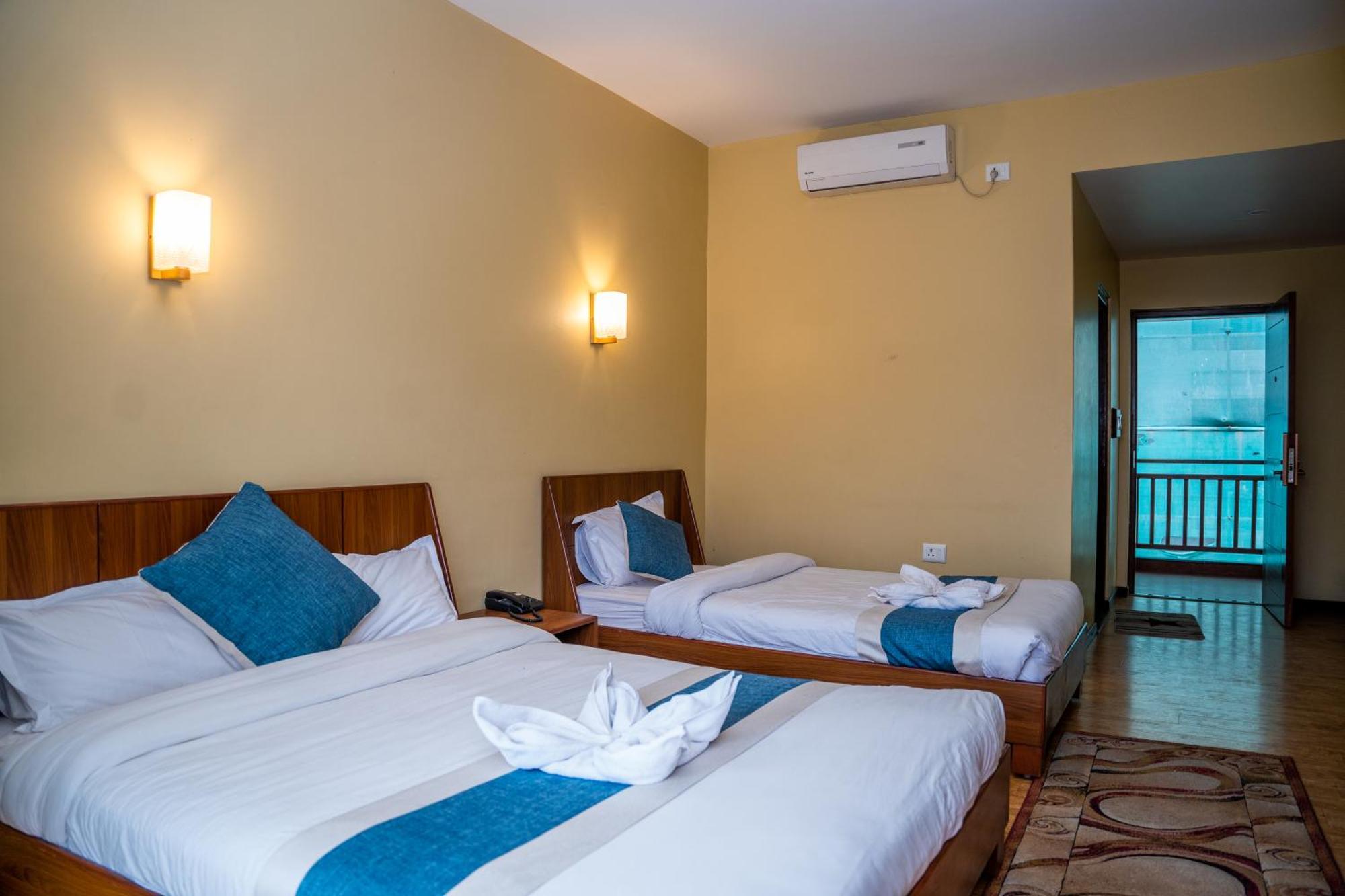 Hotel Glory Garden Ποκάρα Δωμάτιο φωτογραφία
