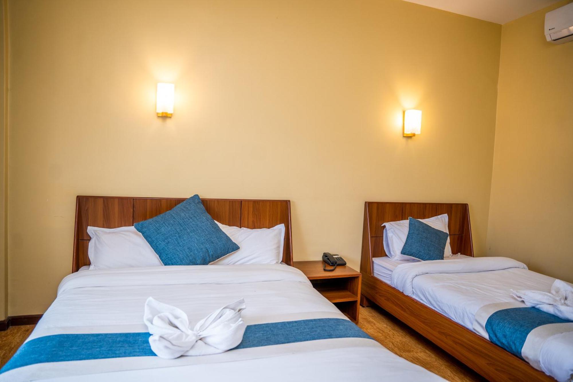 Hotel Glory Garden Ποκάρα Δωμάτιο φωτογραφία