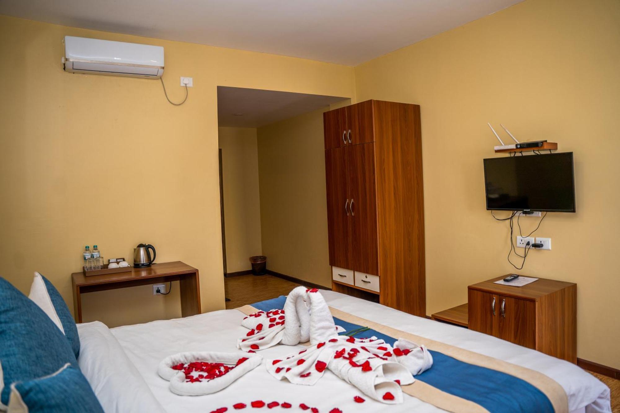 Hotel Glory Garden Ποκάρα Δωμάτιο φωτογραφία