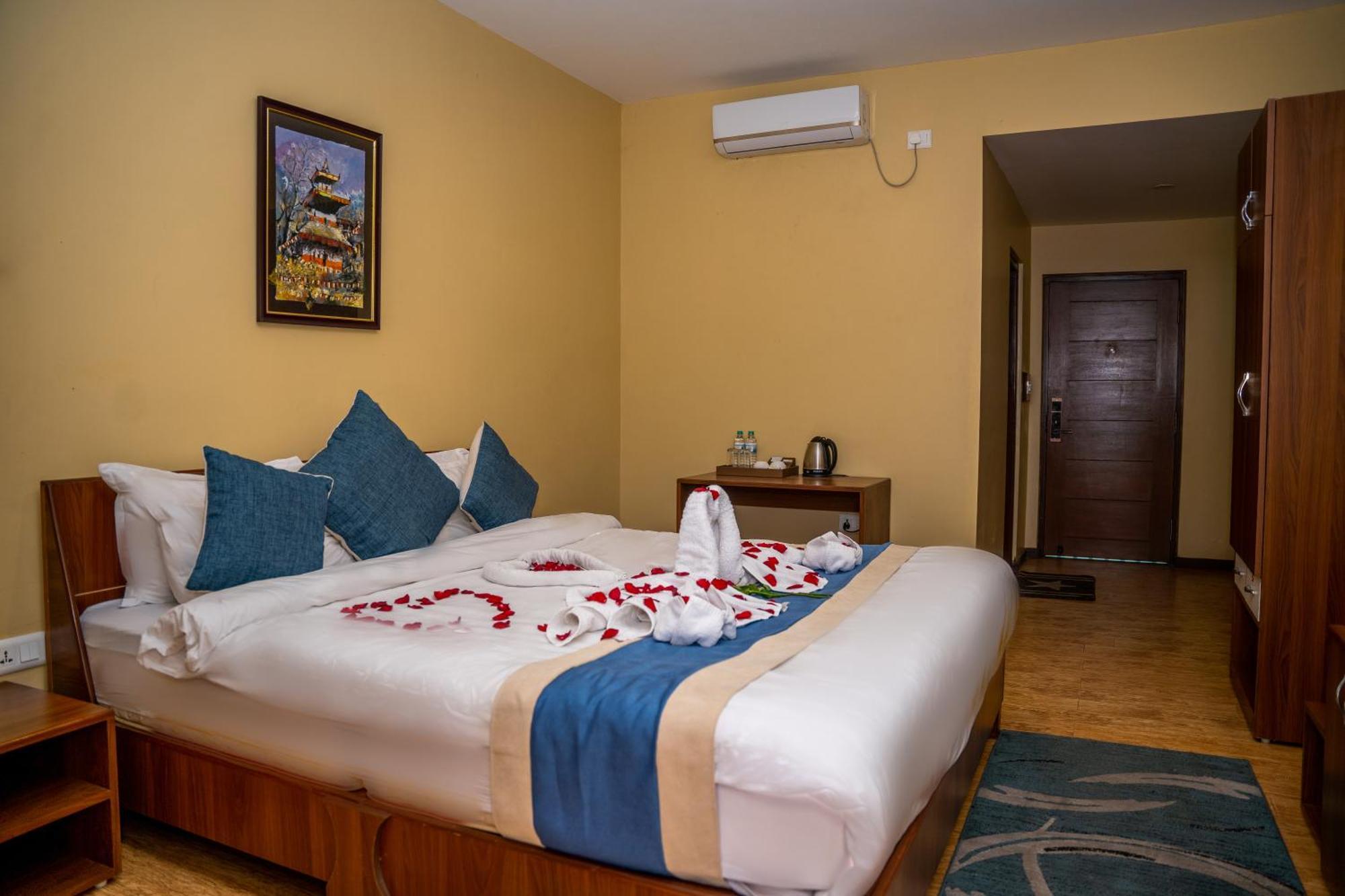 Hotel Glory Garden Ποκάρα Δωμάτιο φωτογραφία